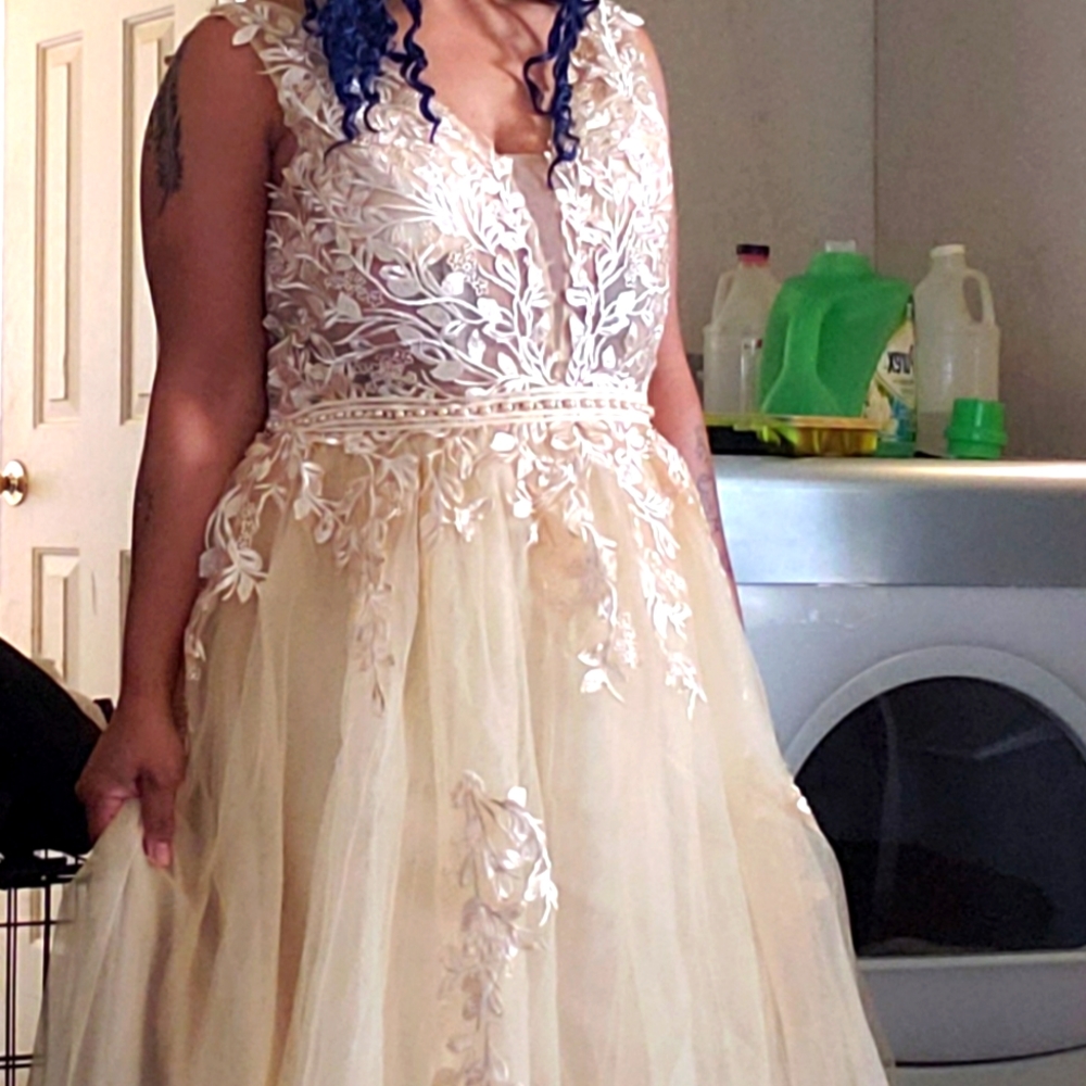 Wedding dress